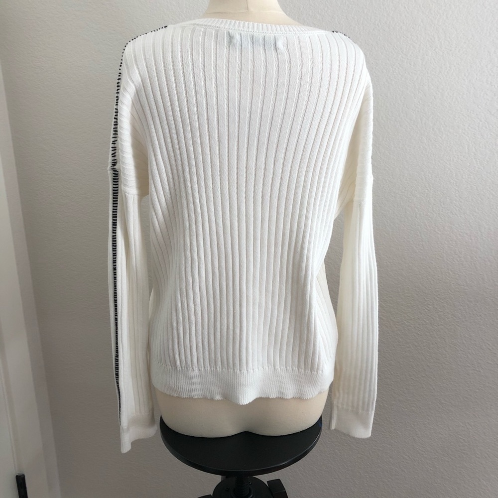 White Ribbed Crew Neck Sweater - Picture 4 of 7